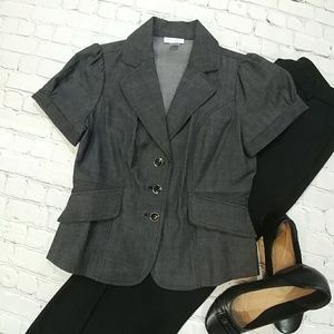 NWOT Dark Gray Cropped Jacket